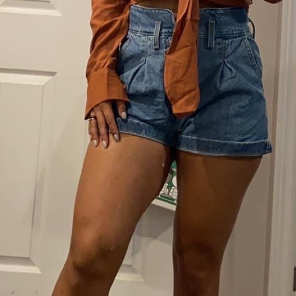 Levis highwaisted vintage shorts size 27 - Picture 5 of 5